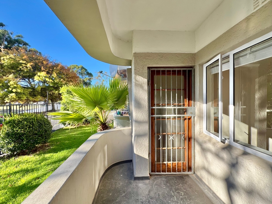 1 Bedroom Property for Sale in Rondebosch Western Cape